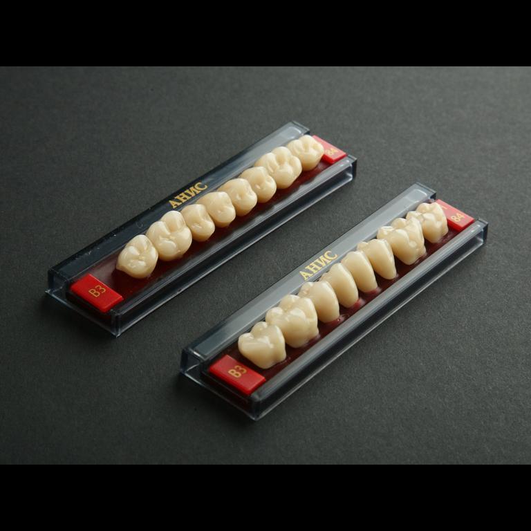 Зубы "Анис профи" жевательные верх, планка - 8 зубов, цвет A1, фасон 82, акриловые 3х слойные